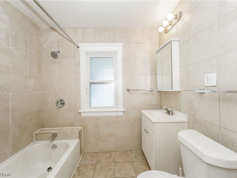 2021 W 93rd Street, Cleveland, OH 44102 Photo 12