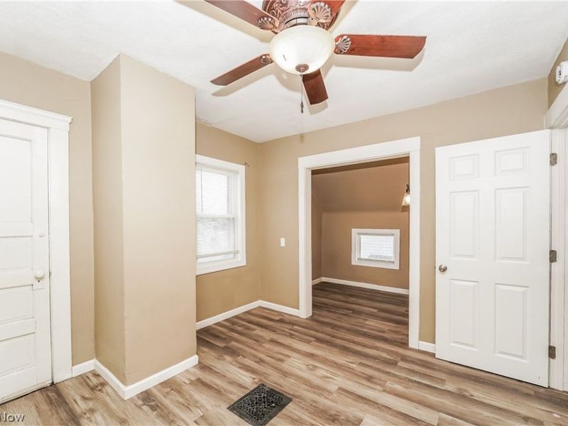 2021 W 93rd Street, Cleveland, OH 44102 Photo 13