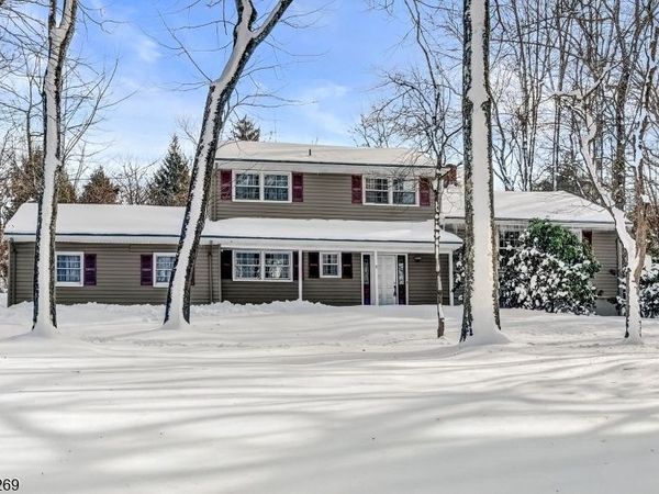 5 Forest Dr, Long Hill, NJ 07980