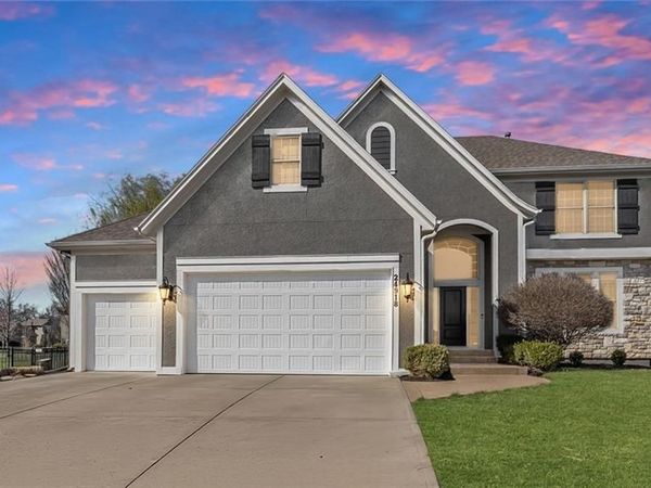 24918 W 92nd Street, Lenexa, KS 66227