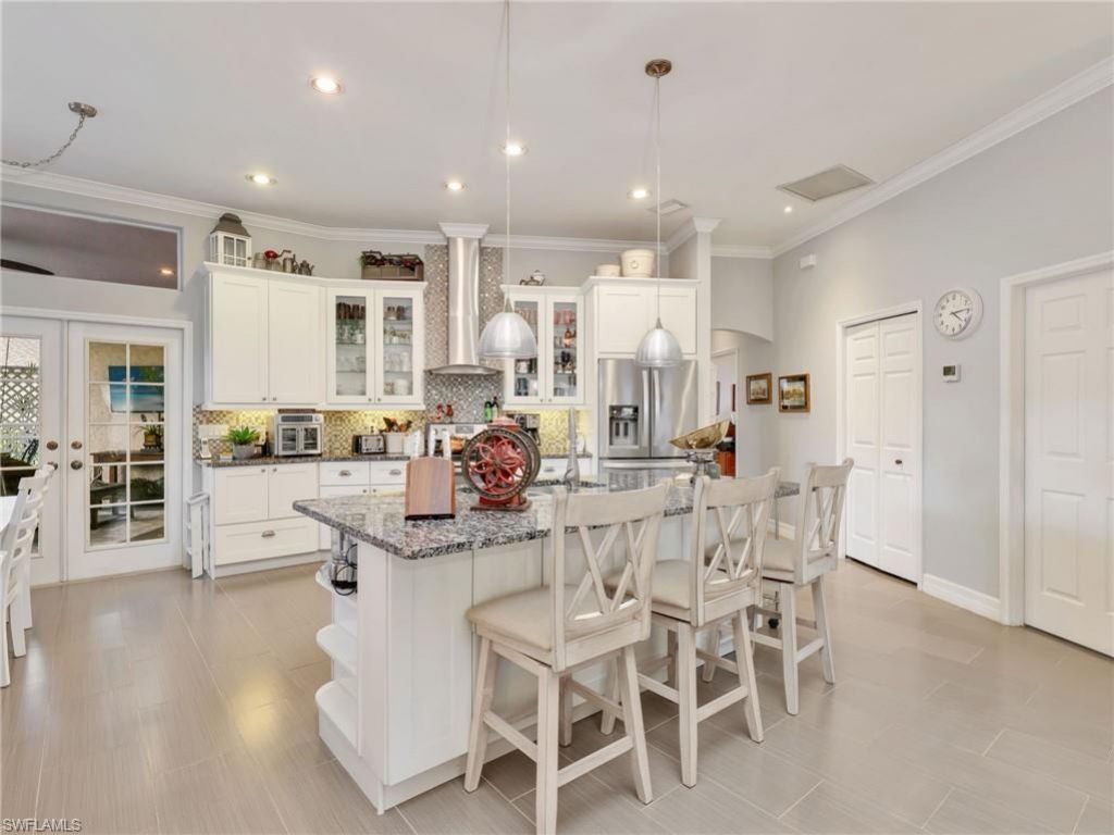 2033 Teagarden Ln, Naples, FL 34110 Photo