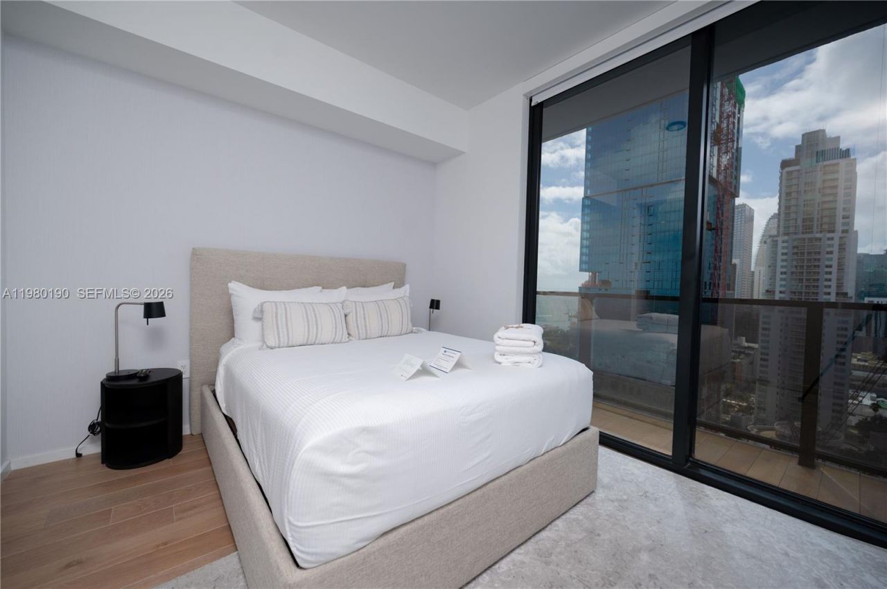 398 NE 5th St, Unit 2517, Miami, FL 33132 Photo