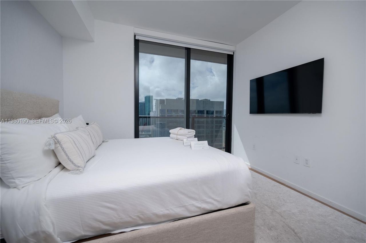 398 NE 5th St, Unit 2517, Miami, FL 33132 Photo