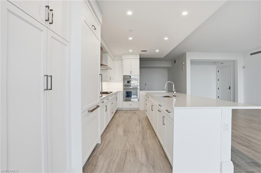 4810 Pelican Colony, Unit 404, Bonita Springs, FL 34134 Photo