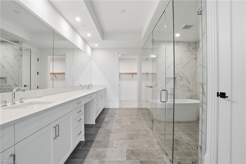 4810 Pelican Colony, Unit 404, Bonita Springs, FL 34134 Photo