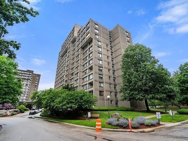 250 Hammond Pond Parkway, Unit 1209N, Newton, MA 02467