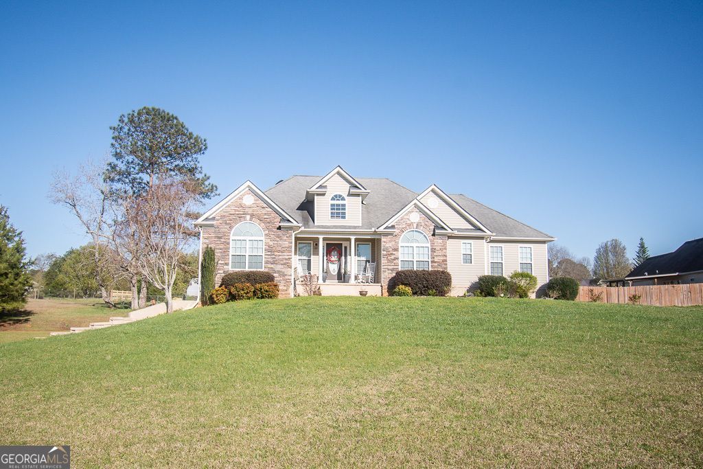 109 Laketrail Drive, Griffin, GA 30223 Main Photo