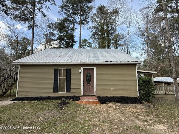 15489 Mississippi 18, Raleigh, MS 39153