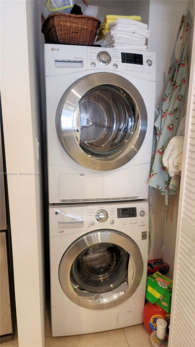 1901 Brickell Ave, Unit B1407, Miami, FL 33129 Photo