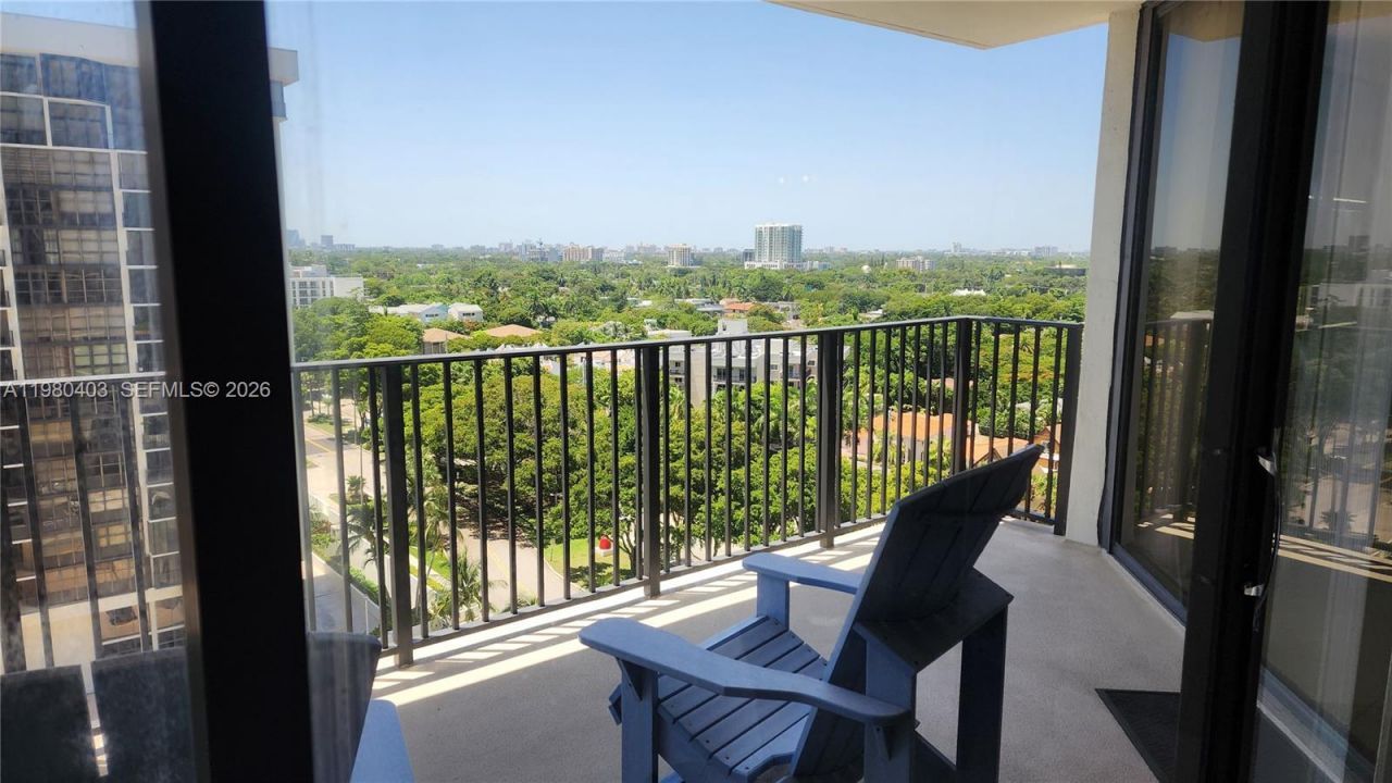 1901 Brickell Ave, Unit B1407, Miami, FL 33129 Photo