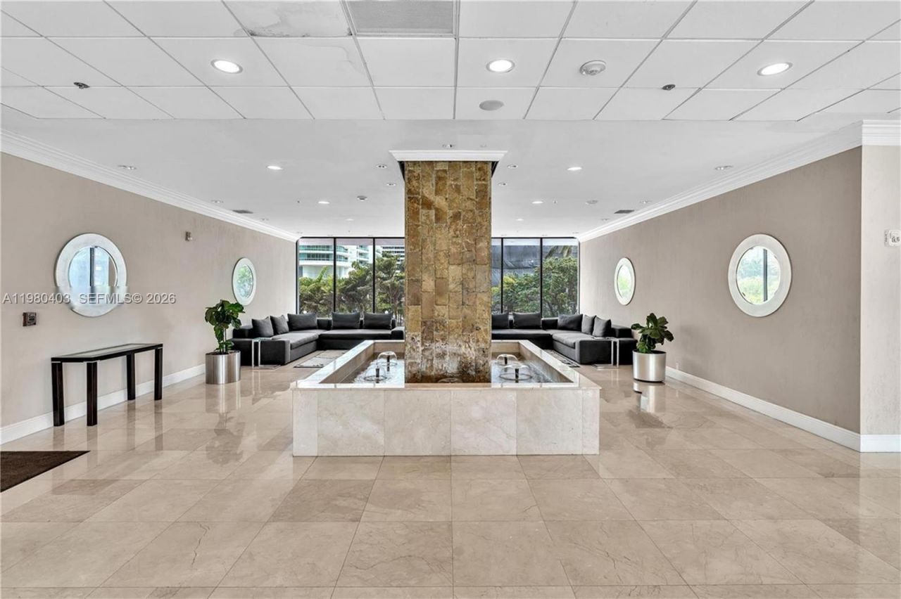 1901 Brickell Ave, Unit B1407, Miami, FL 33129 Photo