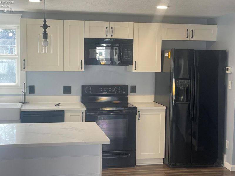 323 Portland Drive, Huron, OH 44839 Photo 8