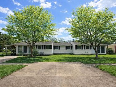 3902 Orlando Court, Dallas, TX 75211