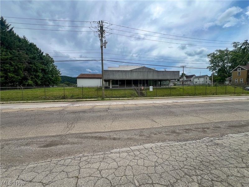 1340 Pennsylvania Avenue, East Liverpool, OH 43920 Photo 2