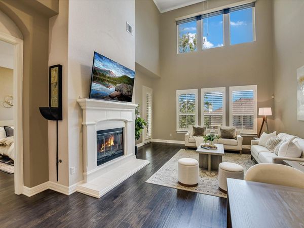 335 Lombardia DR, Unit 19E, Austin, TX 78734