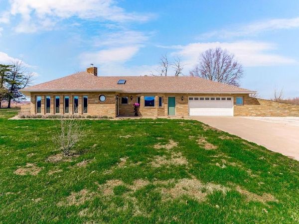 32701 S Dorsett Hill Lane, Archie, MO 64725