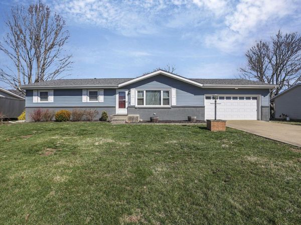 130 Gregory Drive , Newark, OH 43055