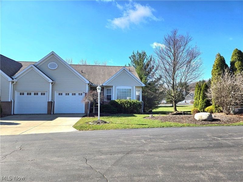 1470 Camden Ridge Boulevard , Unit 42, Green, OH 44312 Photo 2