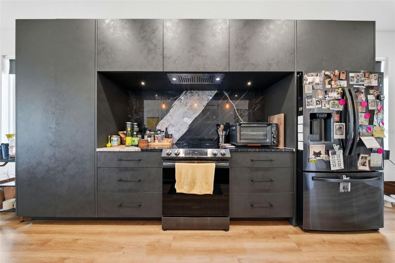 532 31st Street S, Saint Petersburg, FL 33712 Photo