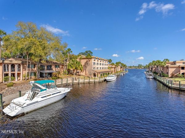 5375 ORTEGA FARMS Boulevard, Unit 102, Jacksonville, FL 32210