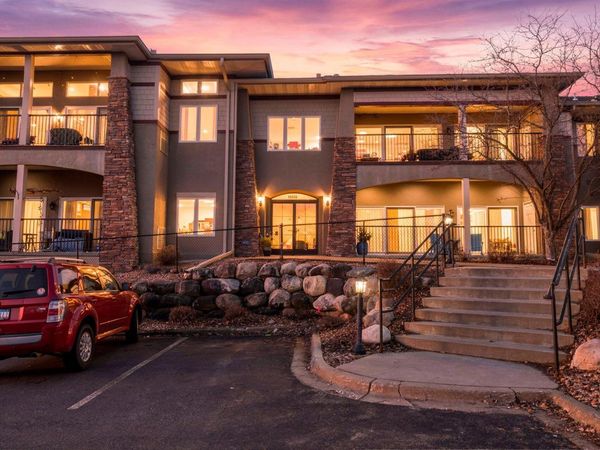 10806 S Shore Drive, Unit 103, Plymouth, MN 55441