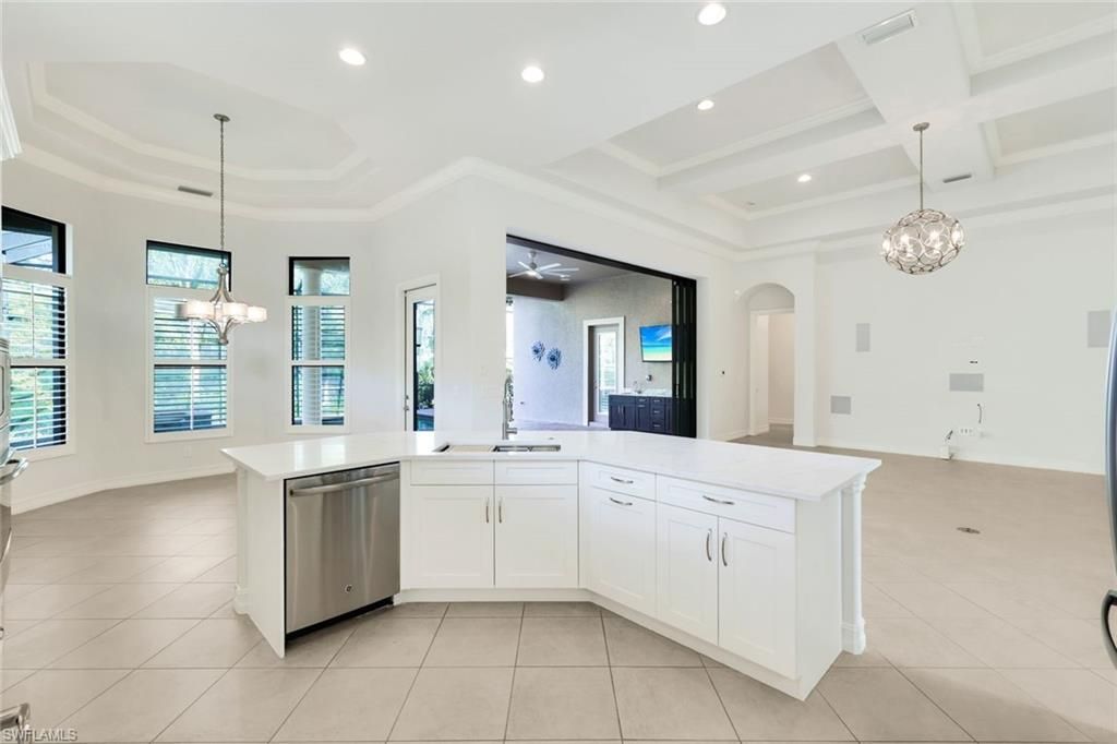 6419 Vivaldi Ct, Naples, FL 34113 Photo