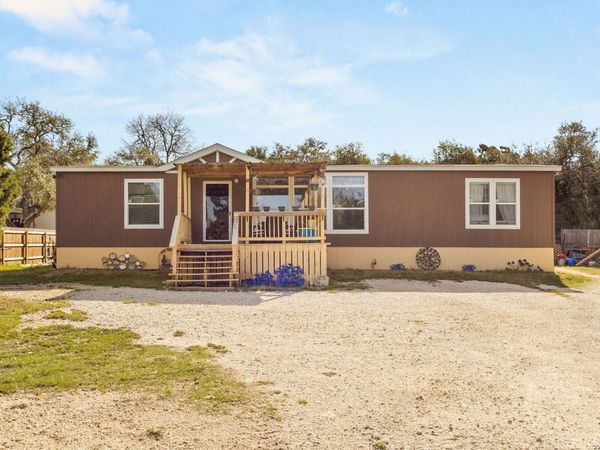 429 Buck Run, Canyon Lake, TX 78133