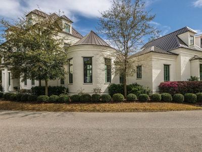 48 Robert Mills Circle, Mount Pleasant, SC 29464