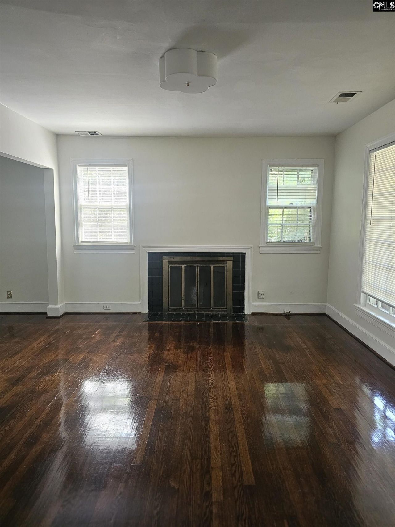 3947 Live Oak Street Photo 6