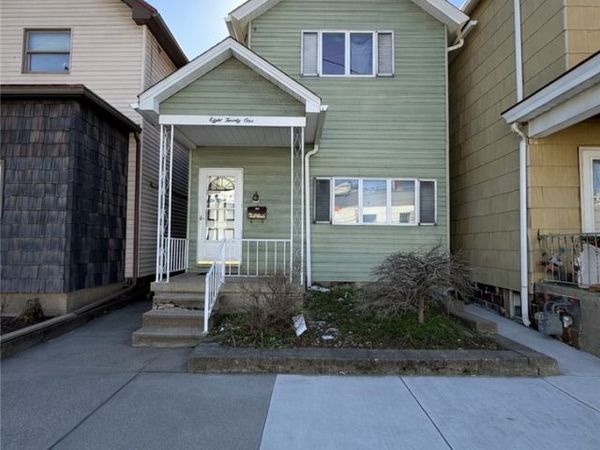 821 Mckean Ave, Charleroi, PA 15022