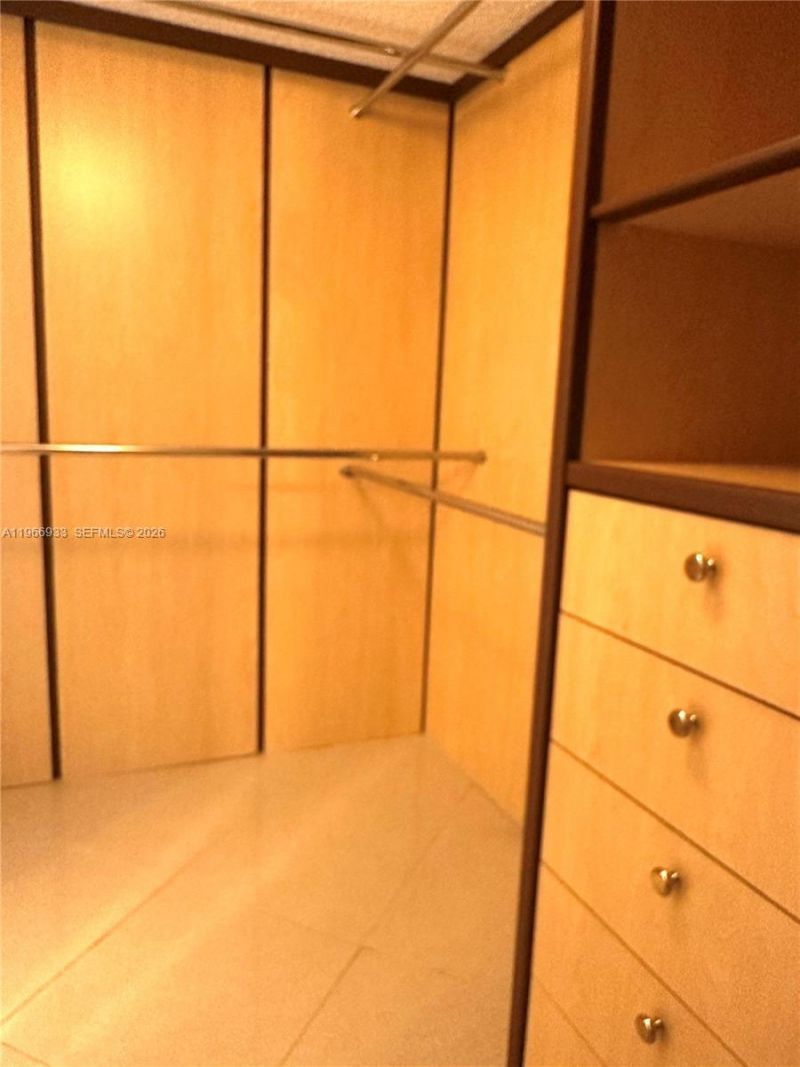 210 174th St , Unit 2411, Sunny Isles Beach, FL 33160 Photo