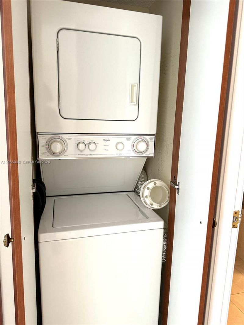 210 174th St , Unit 2411, Sunny Isles Beach, FL 33160 Photo