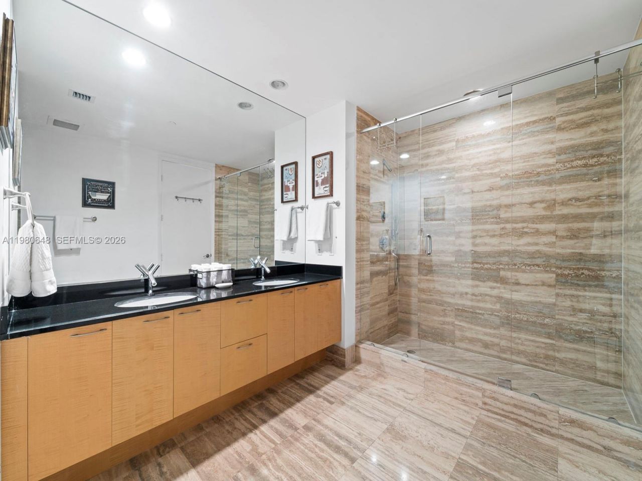 15901 Collins Ave , Unit 405, Sunny Isles Beach, FL 33160 Photo