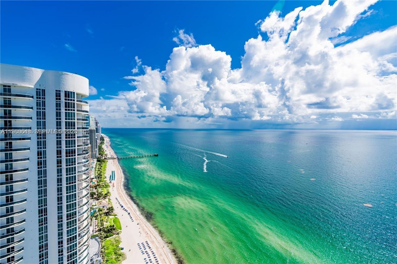 15901 Collins Ave , Unit 405, Sunny Isles Beach, FL 33160 Photo