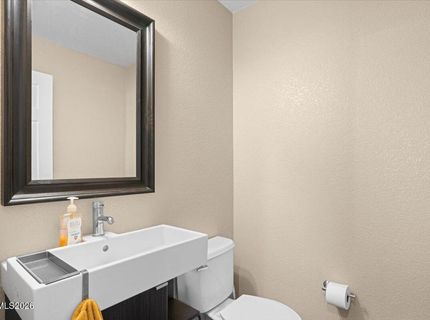 5040 Hitch Road, Reno, NV 89506 Photo