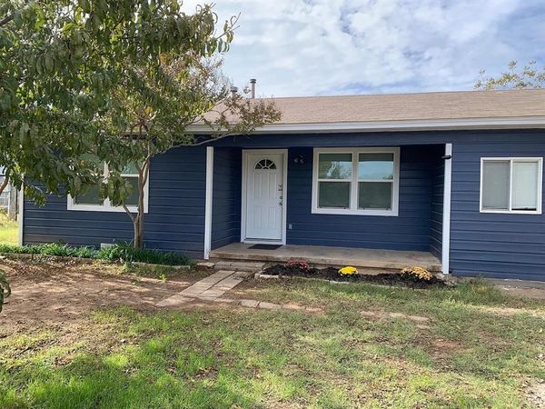 244 S Caddo Street , Lipan, TX 76462