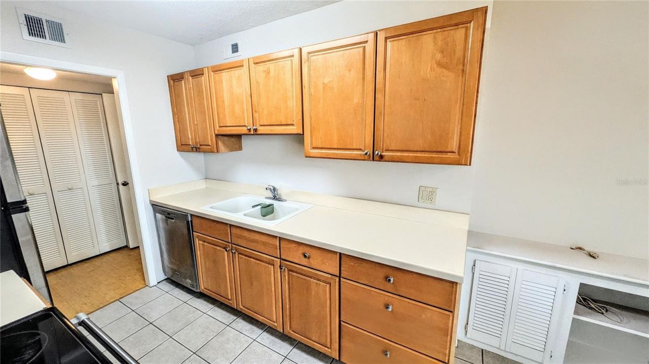 4822 Ocean Boulevard, Unit 5F, Sarasota, FL 34242 Photo