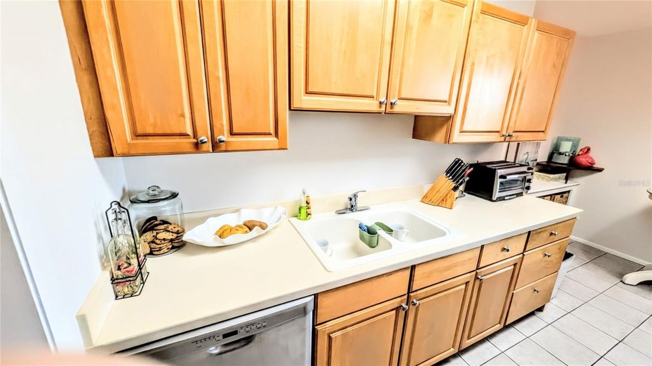 4822 Ocean Boulevard, Unit 5F, Sarasota, FL 34242 Photo