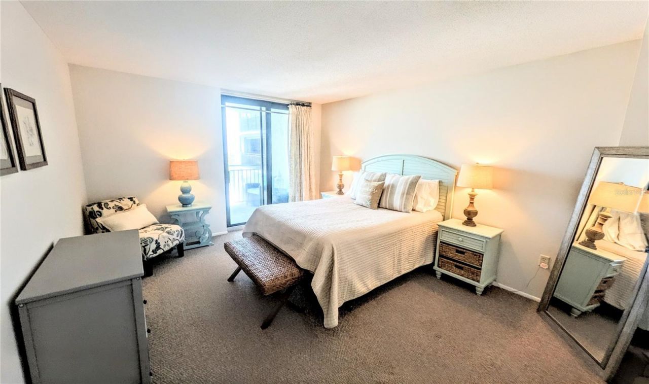 4822 Ocean Boulevard, Unit 5F, Sarasota, FL 34242 Photo