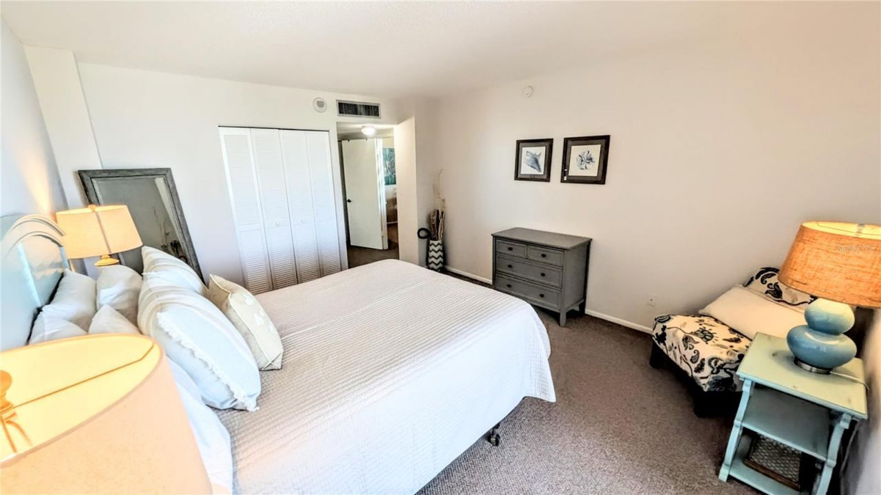 4822 Ocean Boulevard, Unit 5F, Sarasota, FL 34242 Photo