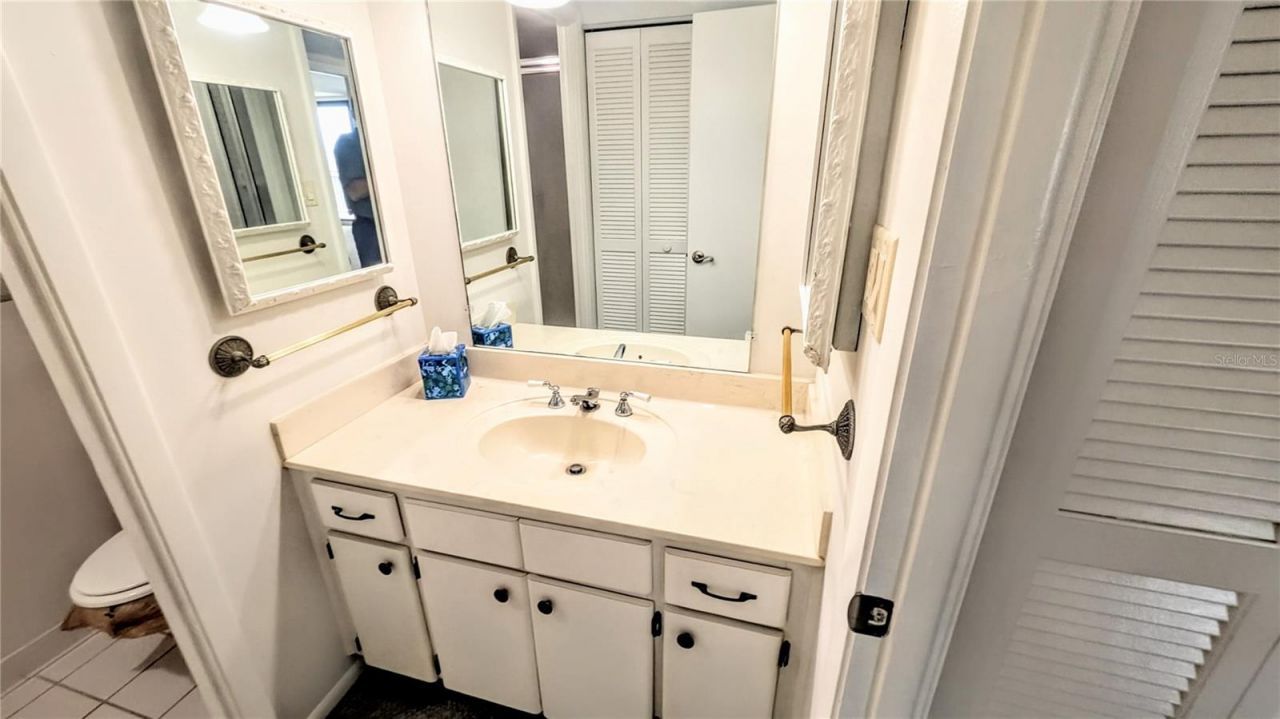 4822 Ocean Boulevard, Unit 5F, Sarasota, FL 34242 Photo
