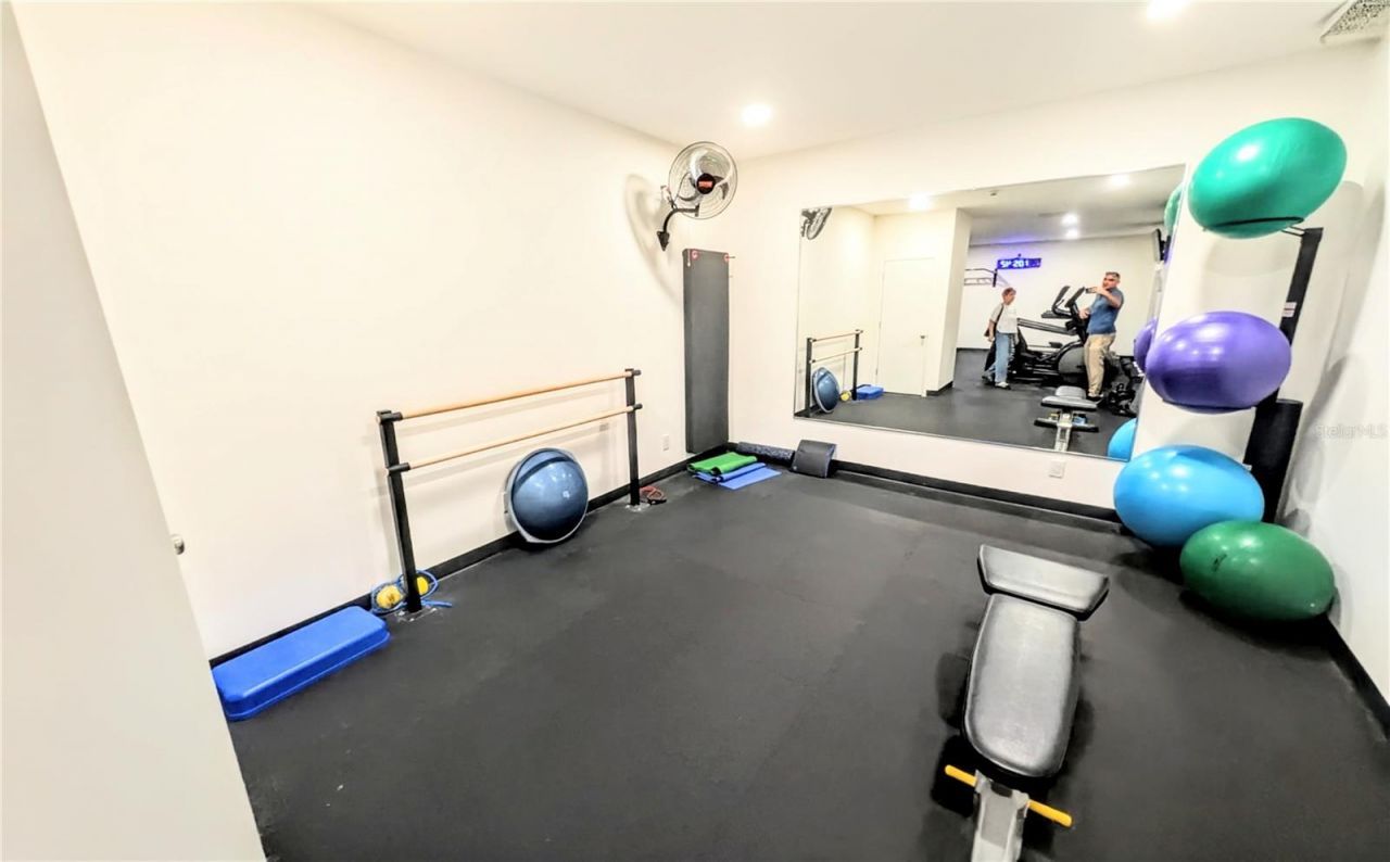 4822 Ocean Boulevard, Unit 5F, Sarasota, FL 34242 Photo