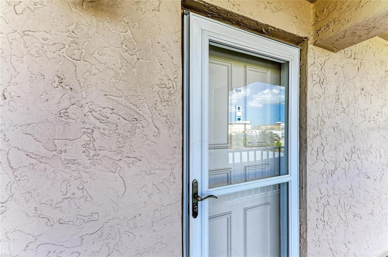 3983 Maceachen Boulevard, Unit 424, Sarasota, FL 34233 Photo