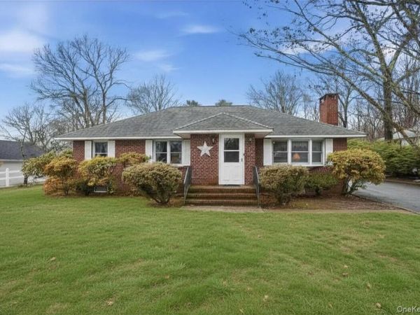 17 Academy Avenue, Sparrowbush, NY 12780