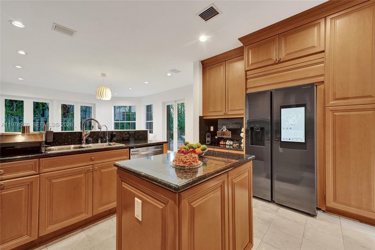 19413 38th Ct, Sunny Isles Beach, FL 33160 Photo