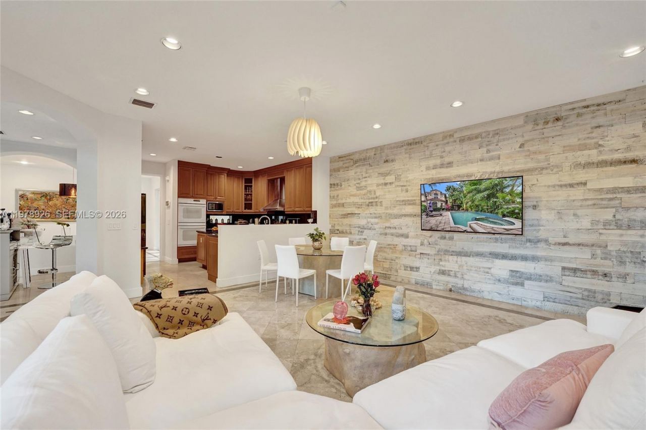 19413 38th Ct, Sunny Isles Beach, FL 33160 Photo