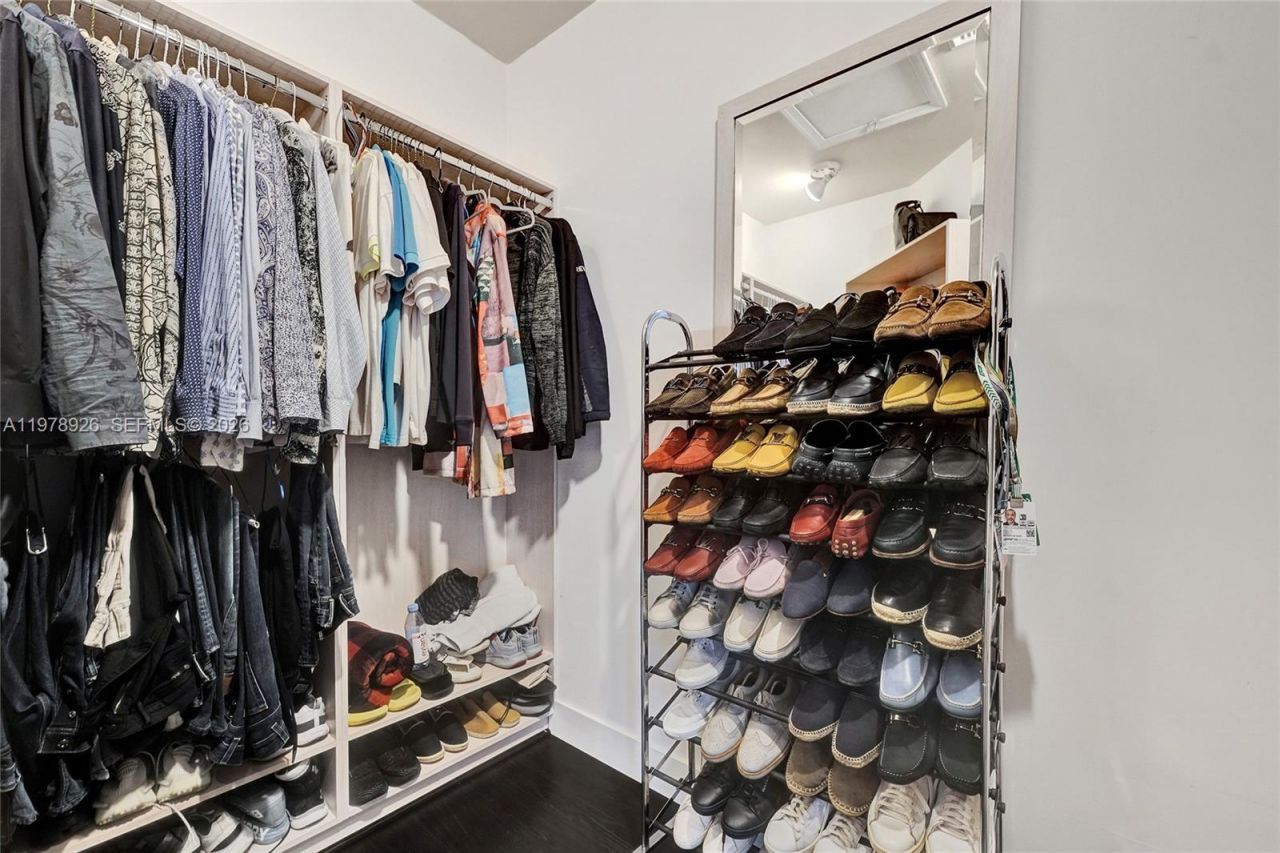 19413 38th Ct, Sunny Isles Beach, FL 33160 Photo