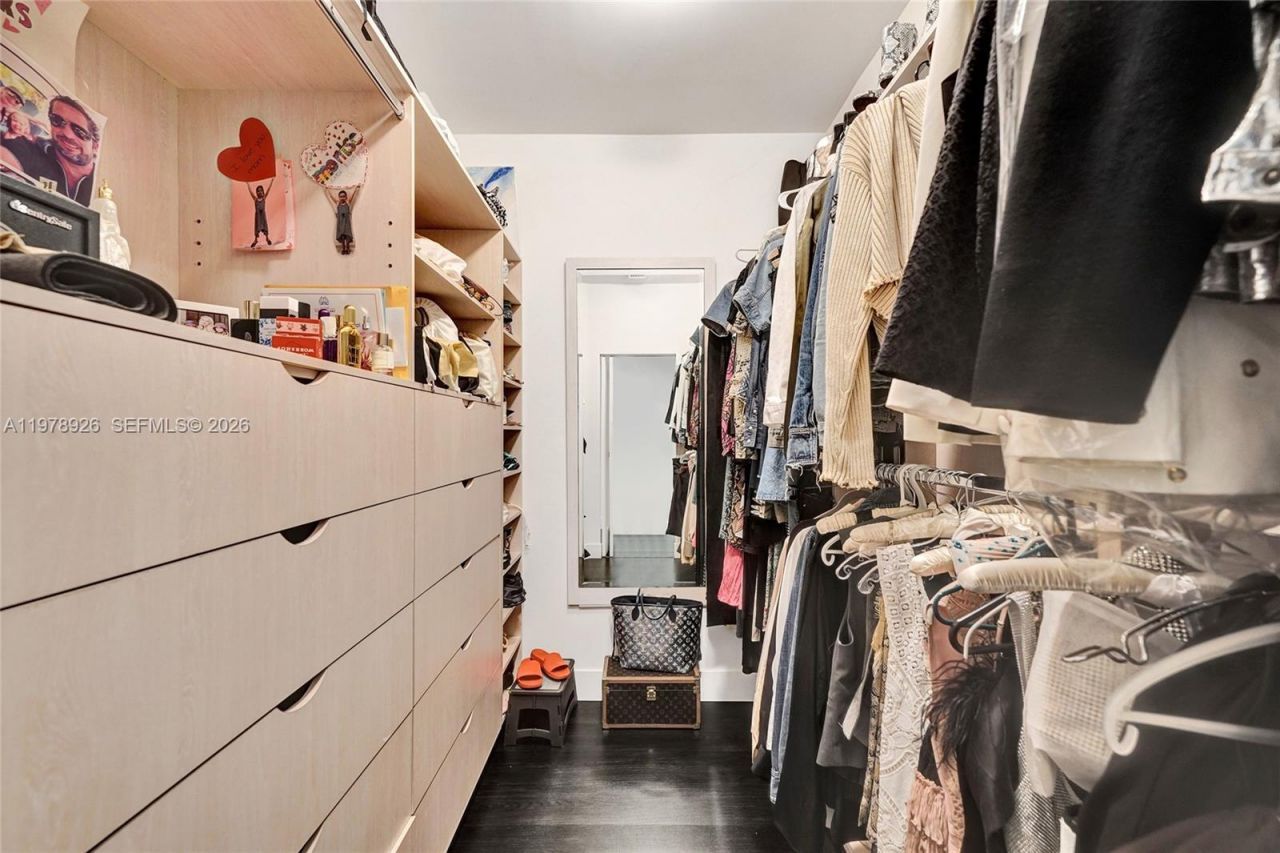 19413 38th Ct, Sunny Isles Beach, FL 33160 Photo