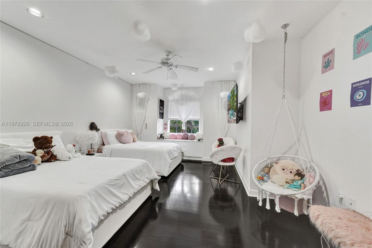 19413 38th Ct, Sunny Isles Beach, FL 33160 Photo