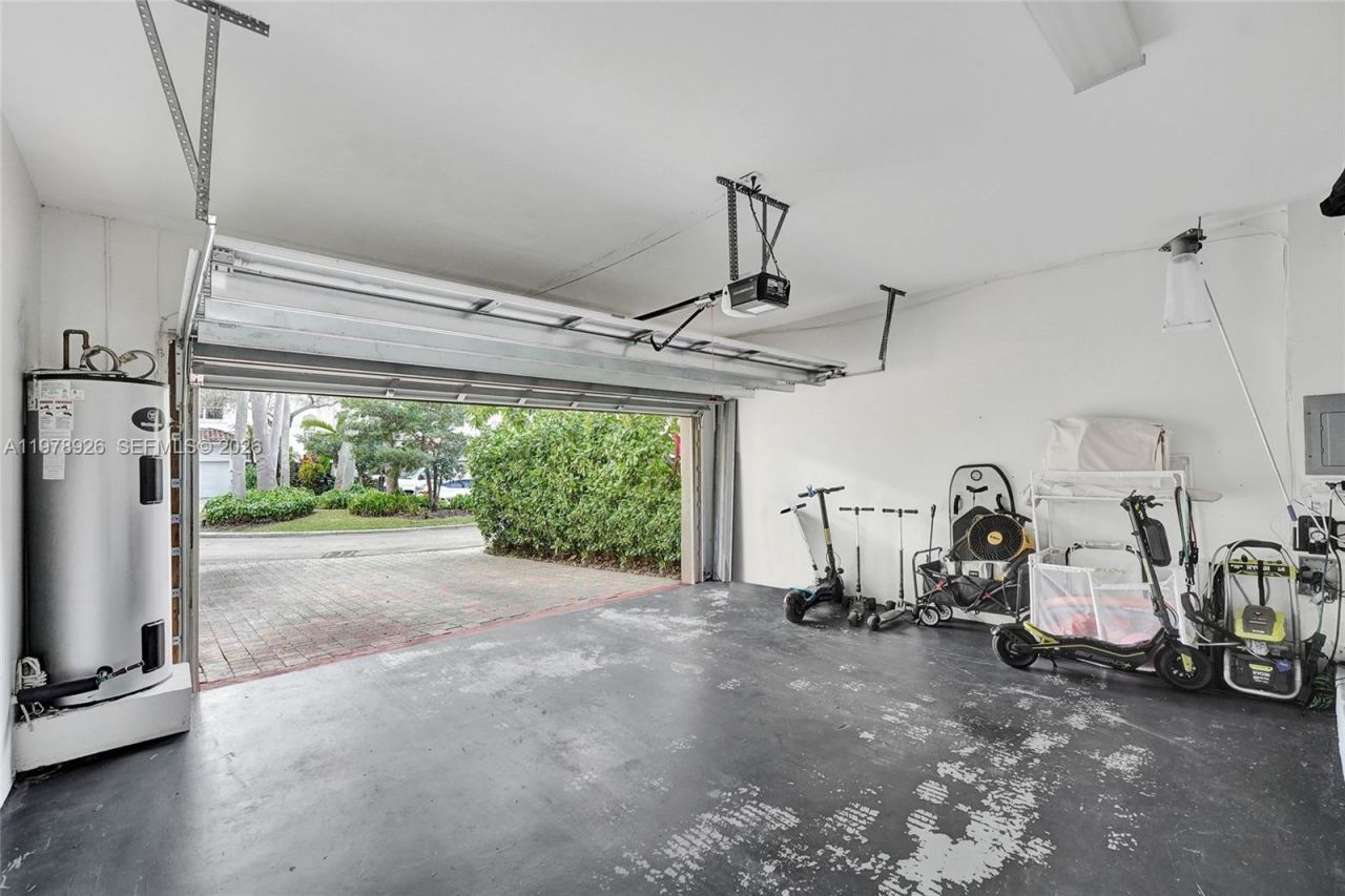 19413 38th Ct, Sunny Isles Beach, FL 33160 Photo